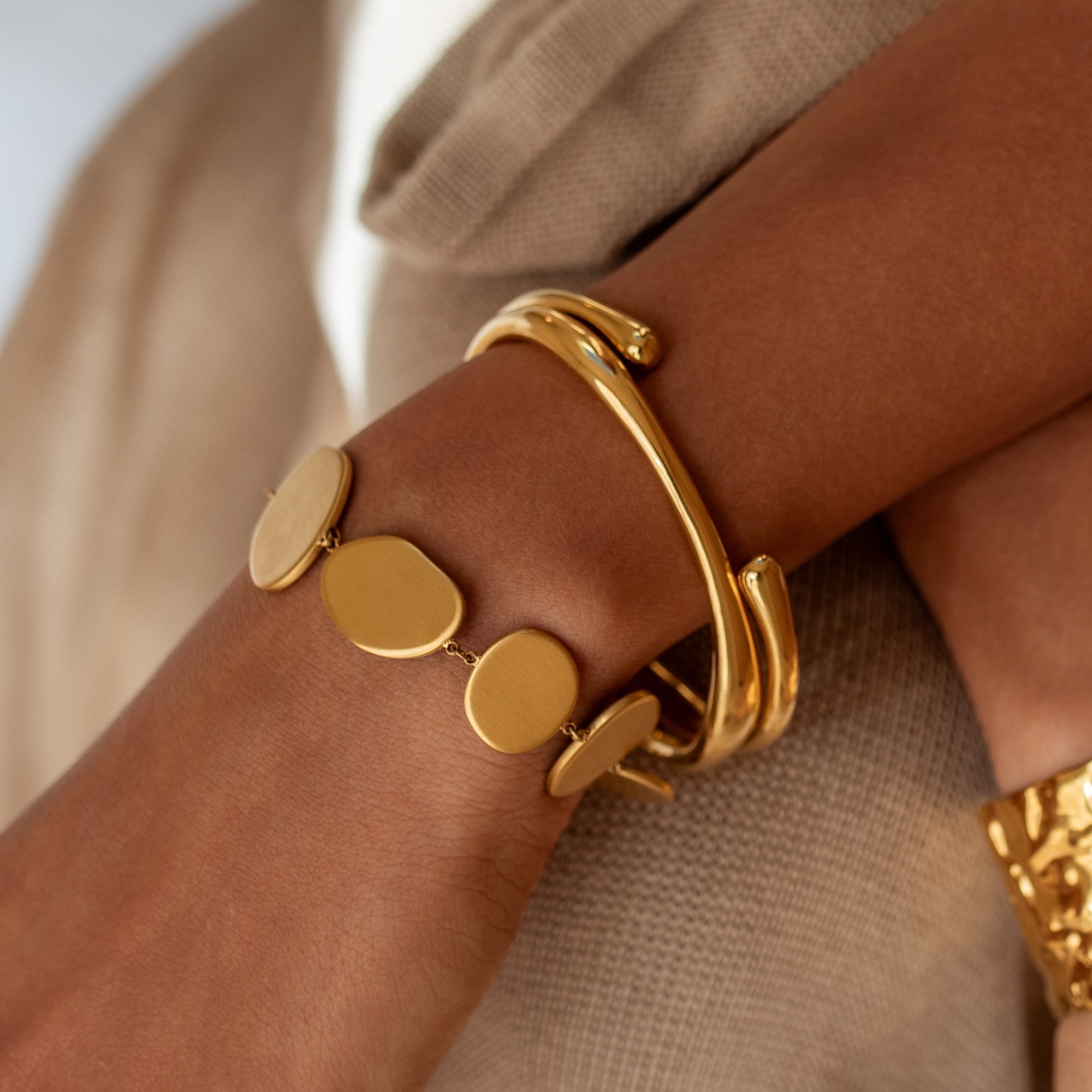 COMO Sculpted Cuff