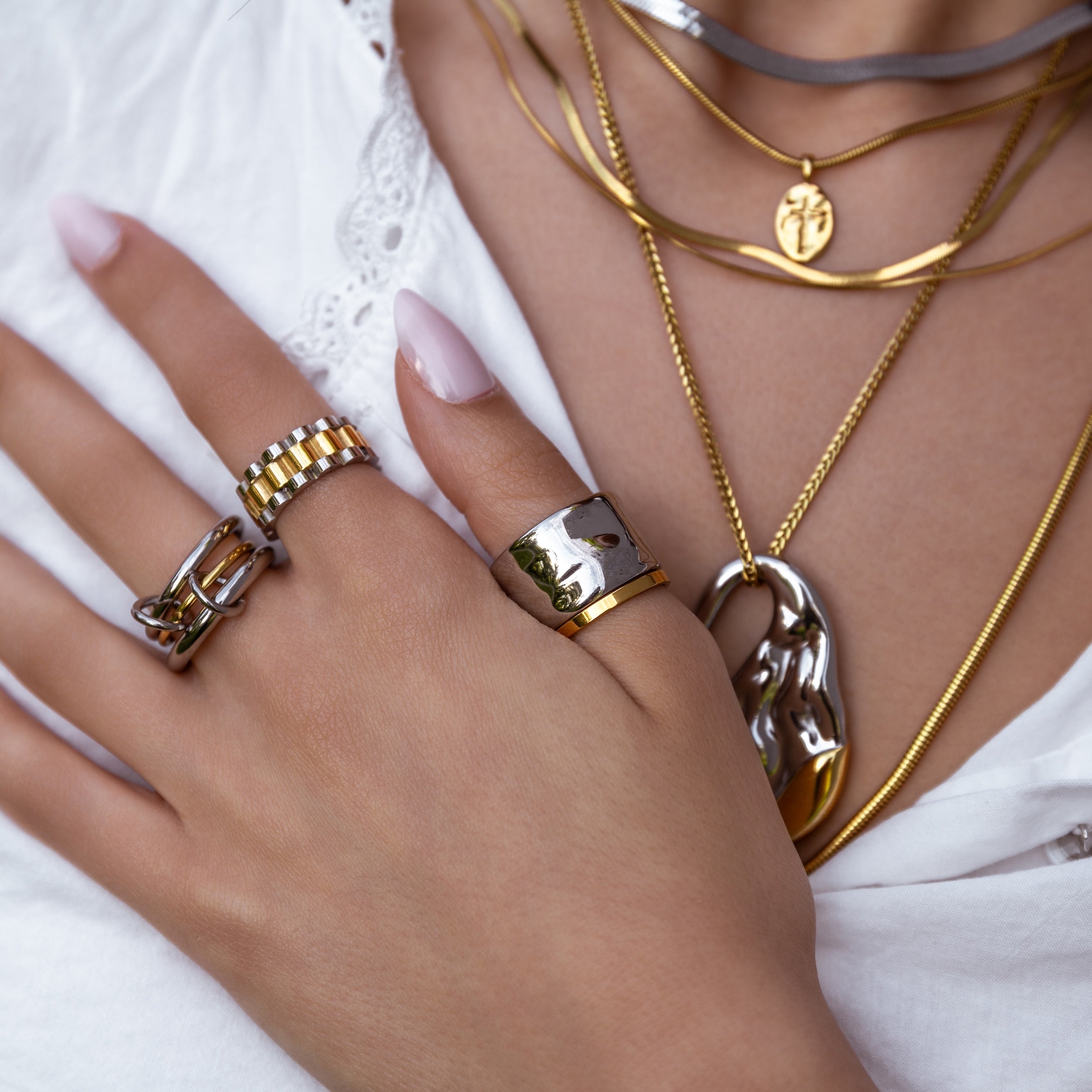 MONACO Band Ring